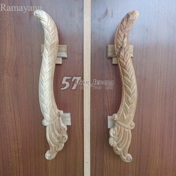 

Tarikan pintu rumah / Gagang pintu ukir jepara bahan kayu jati - Mentahan Murah