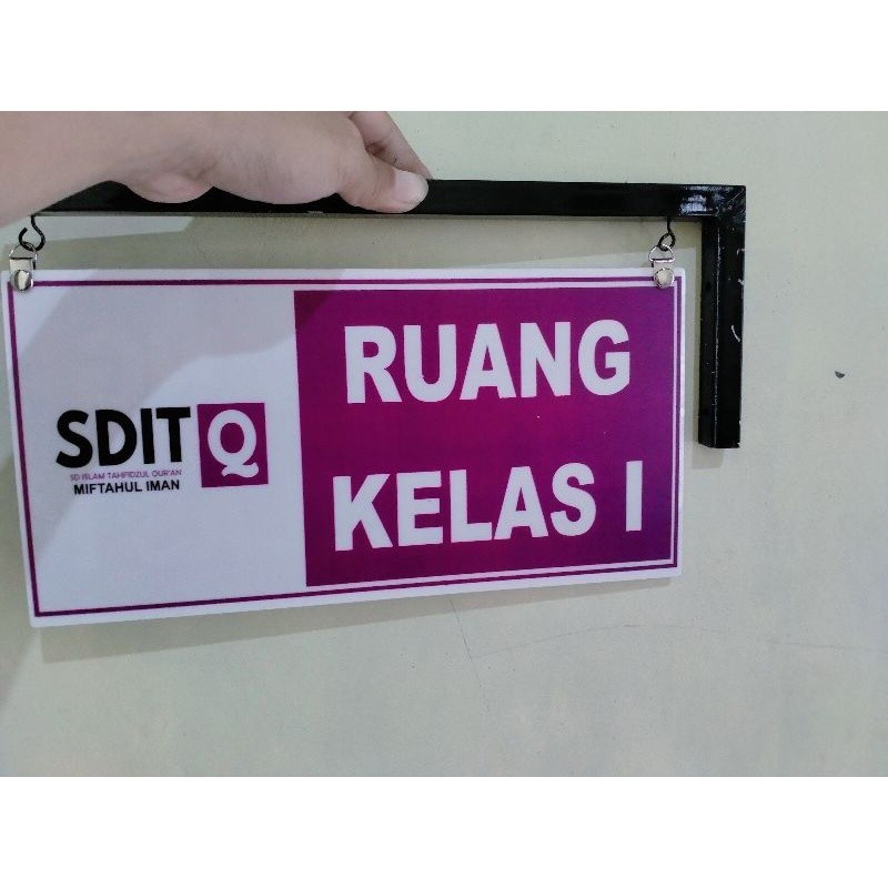 

Papan Nama Ruang, Papan akrilik, Papan Gantung, + Besi siku, Papan Ruang Custom