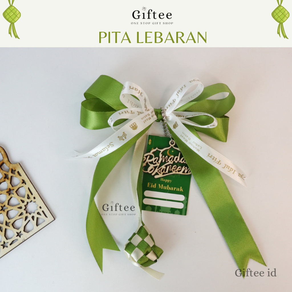 

PITA HAMPERS NATAL SIAP PAKAI PITA JADI FREE HANG TAG ORNAMEN NATAL HIASAN BOX KOTAK KADO PARCEL SOUVENIR PITA SATIN TEMPEL MERRY CHRISTMAS TAHUN BARU NEW YEAR