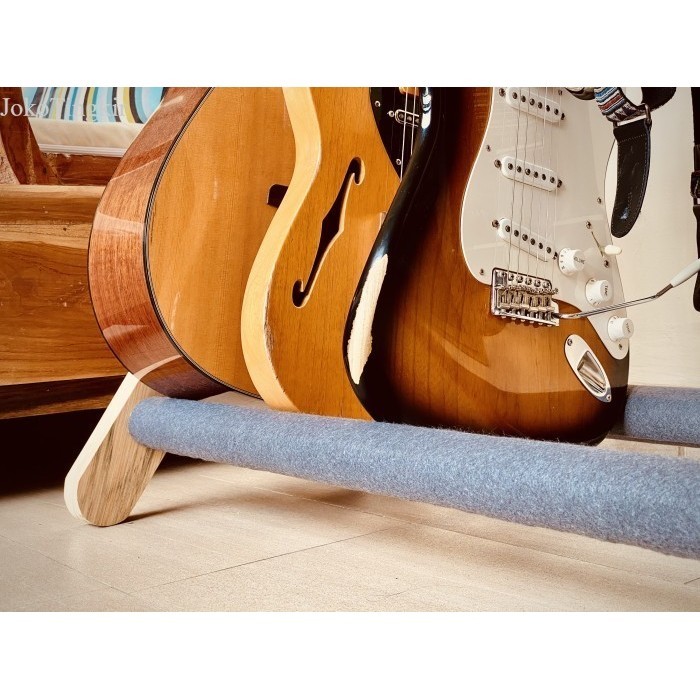 

Rak Gitar Kayu Lambda universal serbaguna eco daur ulang guitar stand murah