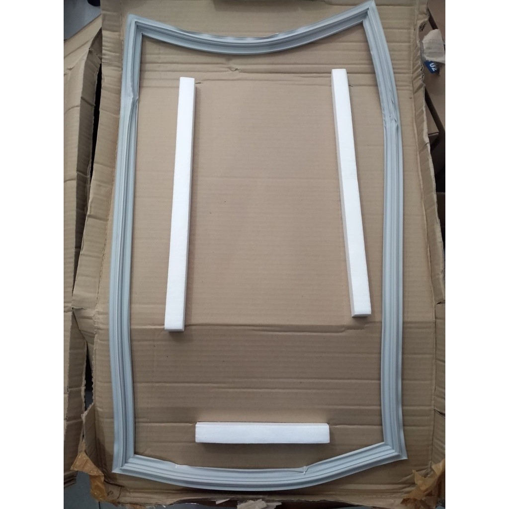 KARET PINTU BAWAH KULKAS 2 PINTU LG GN-V222R GN-V222RL GN-V222RP GN-V222RP GN-V222RPT GN-V232SL