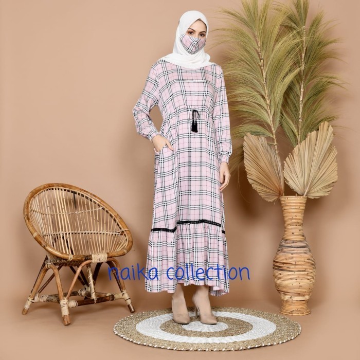 Gamis bahan rayon motif kotak-kotak - Merah Muda