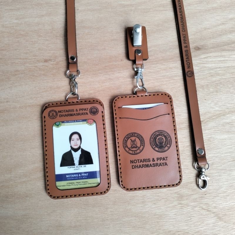 

ID CARD HOLDER KULIT ASLI NAME TAG KULIT LANYARD KULIT CUSTOM NAMA LOGO PERUSAHAAN