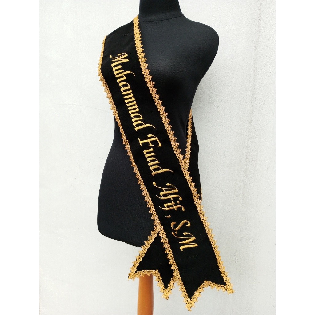[1 HARI JADI] Selempang Wisuda Slempang Wisuda Bludru Renda 2 Lapis Bordir Murah Selempang Wisuda