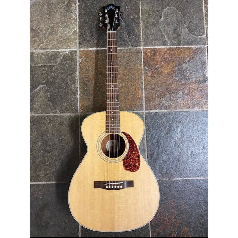promo diskon 70% gitar guild M240E akustik elektrik / gitar akustik