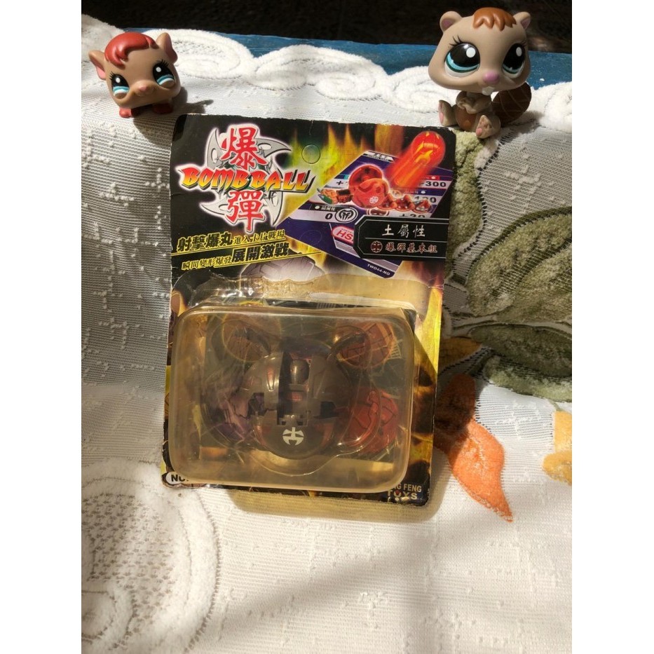 koleksi bomball pajangan bakugan