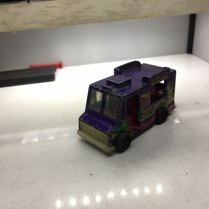 hotwheels quick bite diecast loose junk 12B -OS25