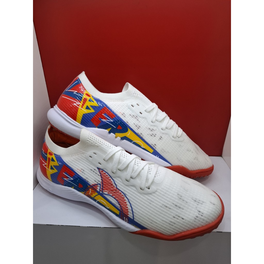 ORTUSEIGHT SEPATU FUTSAL CATALYST LIBERTE V4 IN WHITE
