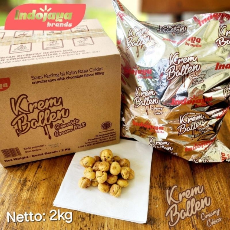 

Soes Krem Vallen Coklat dan Es Teler