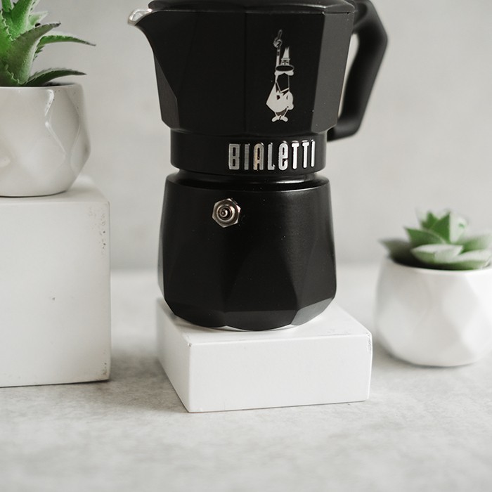 Bialetti - Mokapot Brikka Black Exclusive - 2 Cups - Alat Seduh Kopi