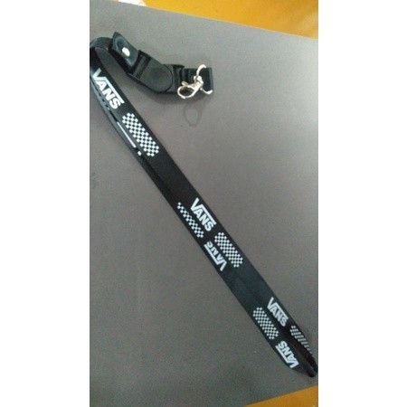 

lanyard VANS lanyard DISTRO vans gantungan kunci name tag id card kartu nama / tali lanyard gantungan leher vans fullprint