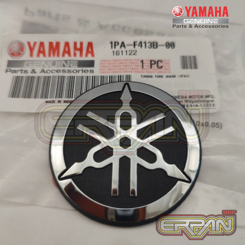 Logo Emblem Cover Tangki silver dan gold Yamaha Vixion New NVL 1PA-F413B-00 1PA-F413B-10