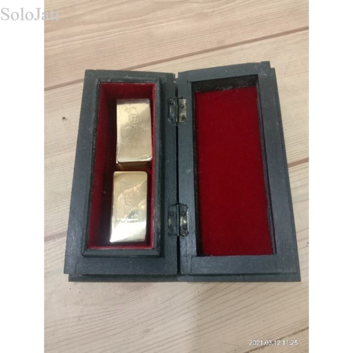 

sepaket lantakan kuningan sari isi 6pc dan kotak kayu ukir murah