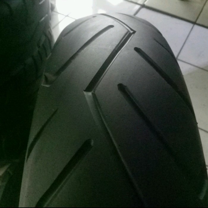 Ban motor bekas suntikan IRC tubeless Ring 17 ukuran 120/70-17