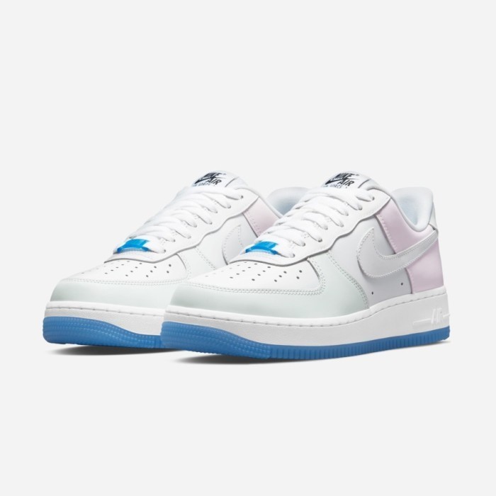 promo diskon 70% sepatu wanita  Nike Air Force 1 LX UV Reactive DA8301-100 100% Authentic - 36 Sepat