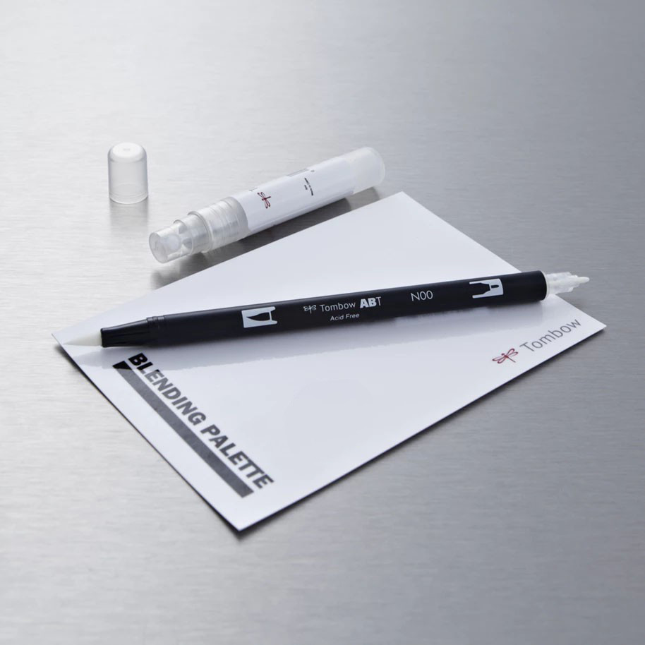 

Tombow ABT Dual Brush Pen / Tombow Blending Kit