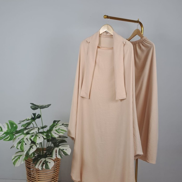 One Set Baju Gamis Syari Wanita  French Khimar Set Rok Jumbo - Hitam, French Khimar