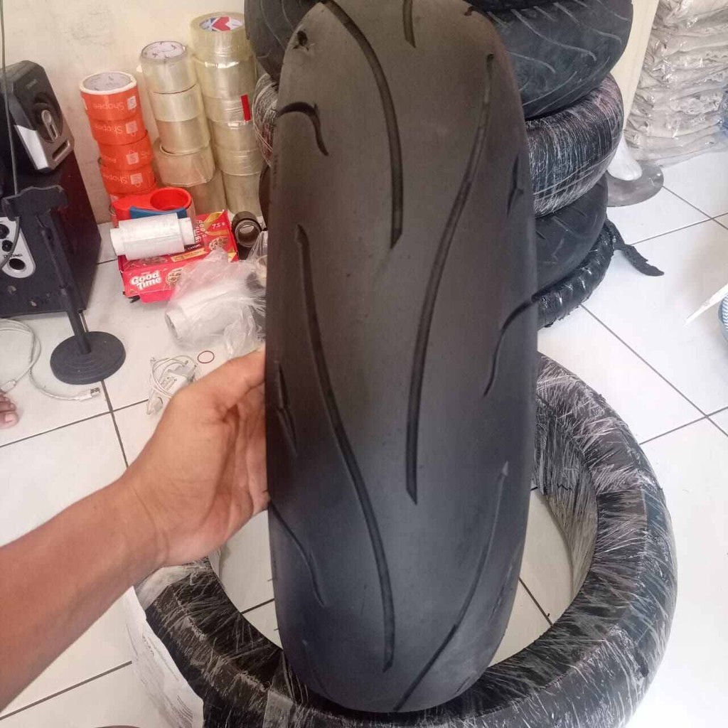 ban Zeneos uk.120/70-17