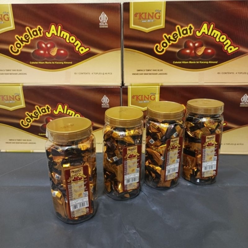 

RK60 Muzdalifah Coklat Almond 1 Kardus isi 4 Toples Cokelat Kacang Almond Original