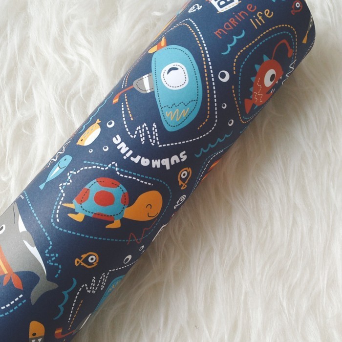 

Kertas kado biru subway