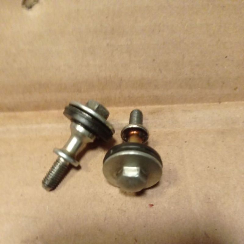 Baut head kop 1 paket Beat Fi , Scoopy Fi , Beat karbu , scoopy karbu