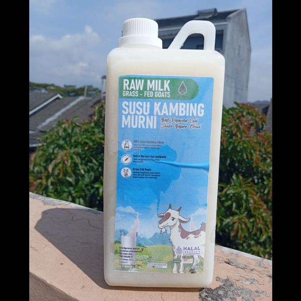 

Pure Organic Raw Goat Milk | Susu Kambing Murni 1liter