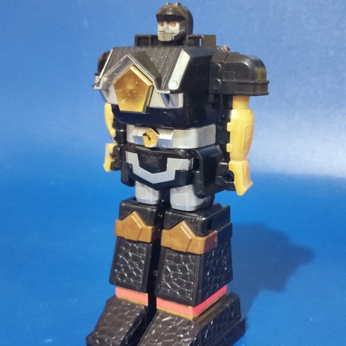 Zord Muteki Shogun Black Bandai