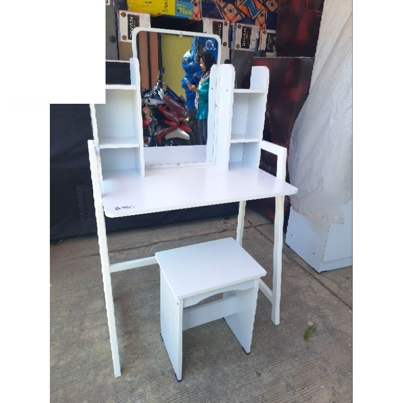 Meja Rias Retro Minimalis / Meja Rias Putih / Meja Rias