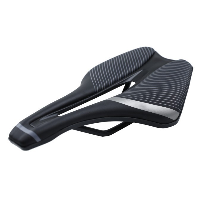 Balugoe EC90 Pro Sadel Sepeda Jok Saddle Bicycle - Hitam Lis Silve