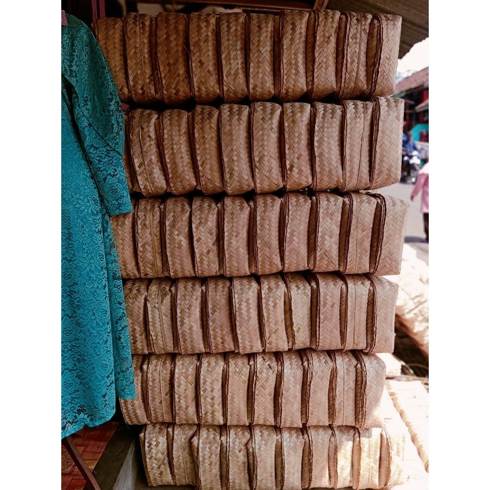 

[ Halodul ] Besek Bambu 18X18 2000 Pasang | besek bambu hampers | kotak hantaran hajatan lebaran