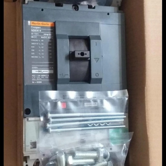 MCCB NS630N 630A 3P MERLIN GERIN