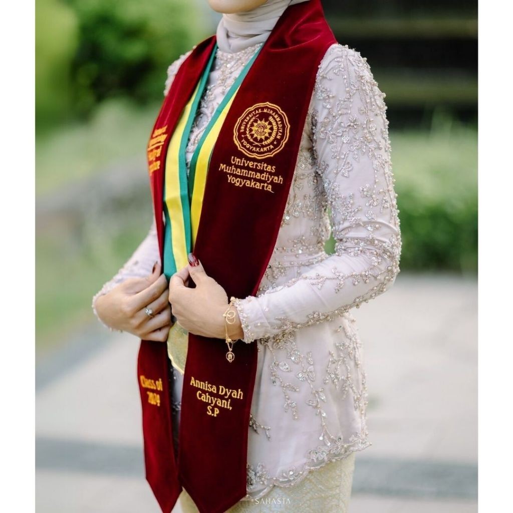 Selempang Wisuda 2 Lapis Bordir Komputer | Bahan Bludru Premium Selempang Wisuda