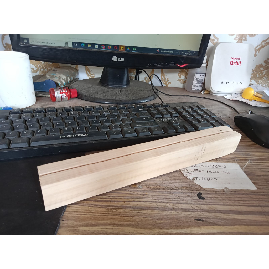 

Tag Holder custom Price tag holder kayu dengan ukuran 5x3.5x35 cm