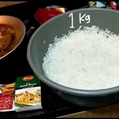 

[TERBARU] Beras Basmati dan Bumbu Nasi Briyani / Paket Basmati 1kg + Bumbu Shan