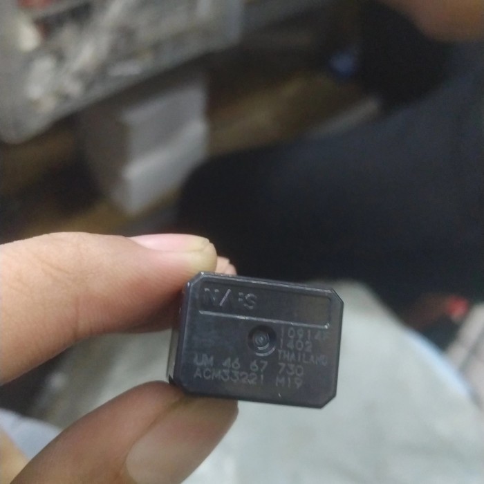 Relay 4 Kaki Ford Fiesta Original berkualitas