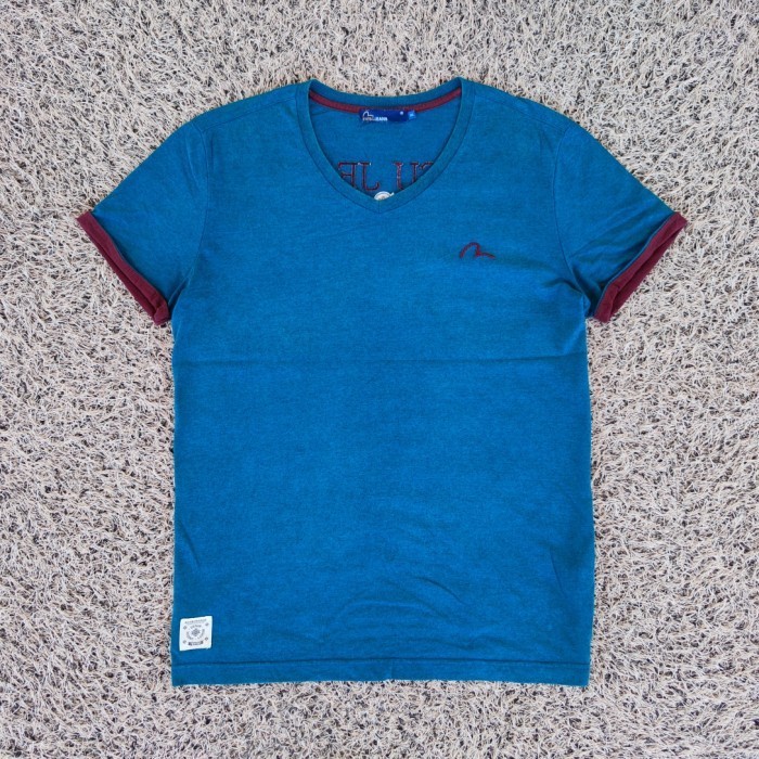 evisu jeans v neck shirt original kaos evisu original vneck logo evise