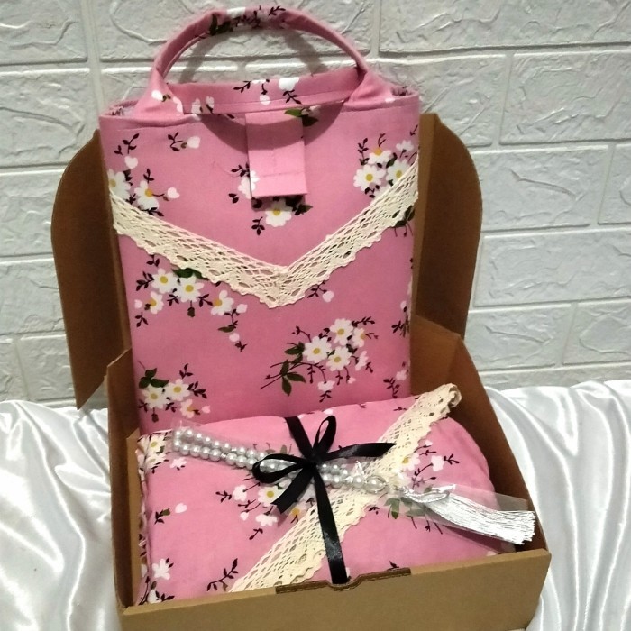 

[Terlaris] Kado Ulang Tahun Hadiah Ibu Guru Hampers Gift Box Pernikahan Wisuda - Rayon A