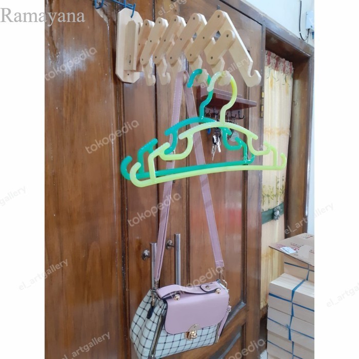 

Kapstok Kayu / Kapstok Lipat / Gantungan Baju / Cantolan Kayu Murah