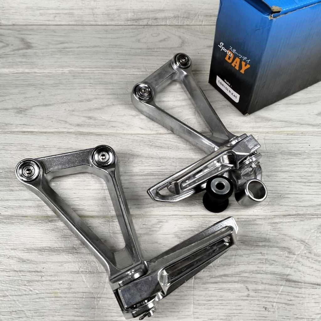 POSTEP BELAKANG CBR 150R K45 SILVER SET PEMANIS BAUT BESI LOKAL POWER POSTEP PIJAKAN KAKI SILVER BY 