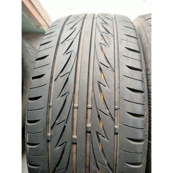 Ban Mobil second / bekas copotan ukuran 215/55 ring 17 merek BRIDGESTONE TECHNO SPORT