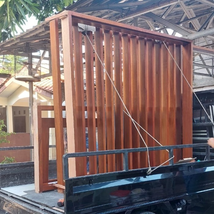 partisi kayu custom pliture