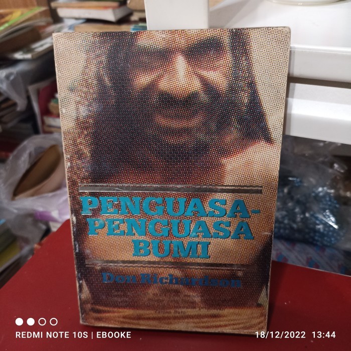 penguasa-penguasa bumi dan richardson 445 halaman