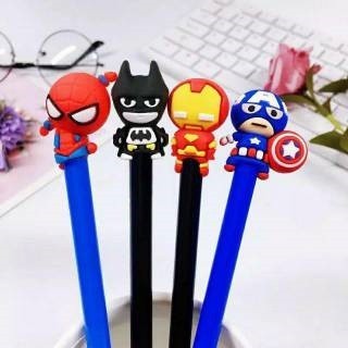 

Phytago Stationery | PENA GEL KARTUN SUPER HERO PULPEN AVENGER IRONMAN SPIDERMAN BATMAN CAPTAIN PN044