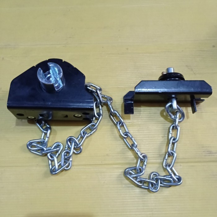 gantungan ban serep innova reborn