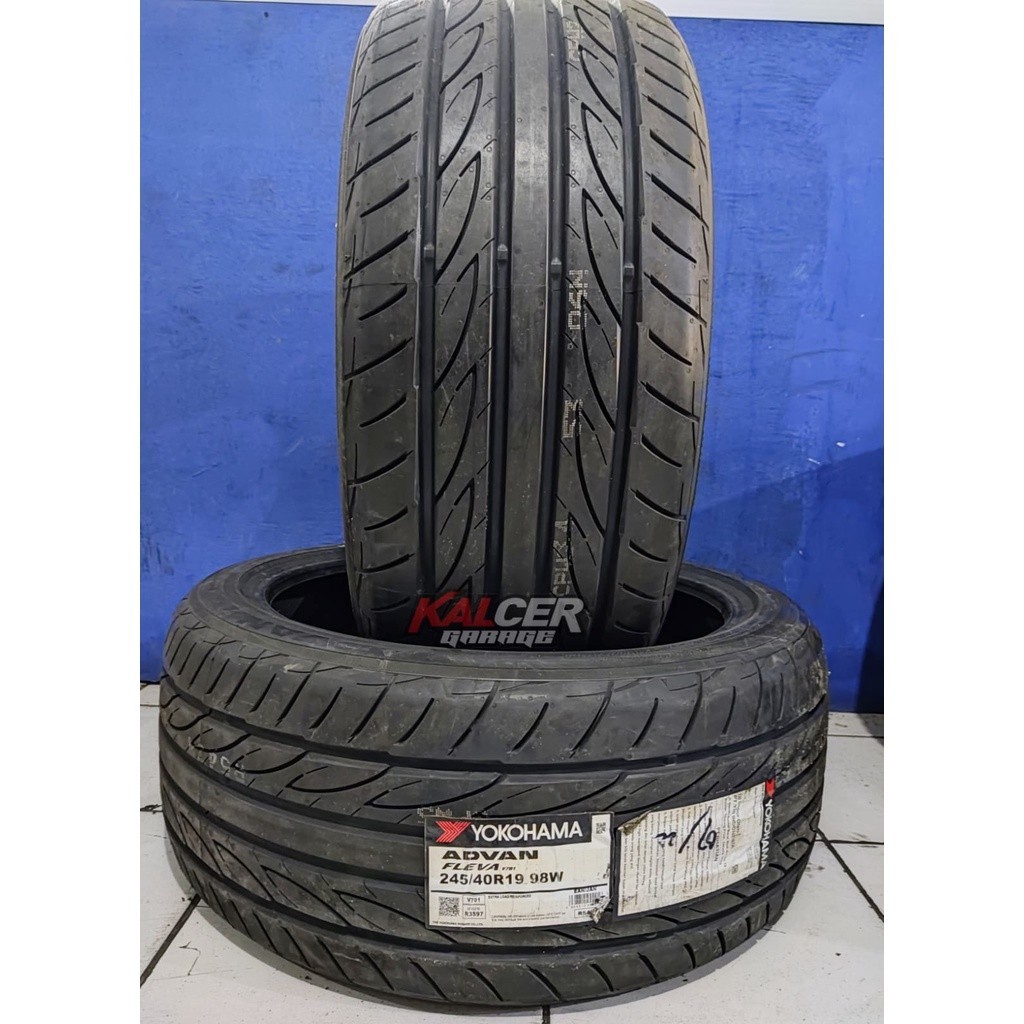 spesial diskon ramadan BAN MOBIL 245/40 R19 YOKOHAMA ADVAN fleva 245 40 RING 19 ( Ban semislick)