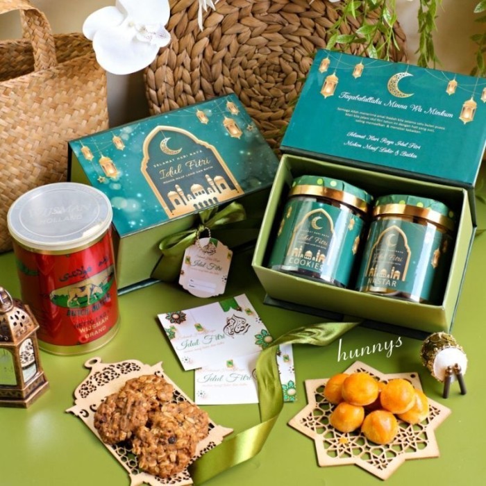 

Ramadhan Hampers Lebaran Wisjman Nastar Gift Set | Parcel Idul Fitri - " RAYA SET