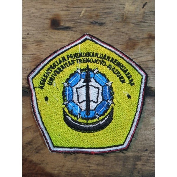 Bordir LOGO UNIVERSITAS, LOGO BORDIR, LOGO SATUAN, LOGO PER PCS, LOGO BERWARNA, DESAIN LOGO, LOGO SE