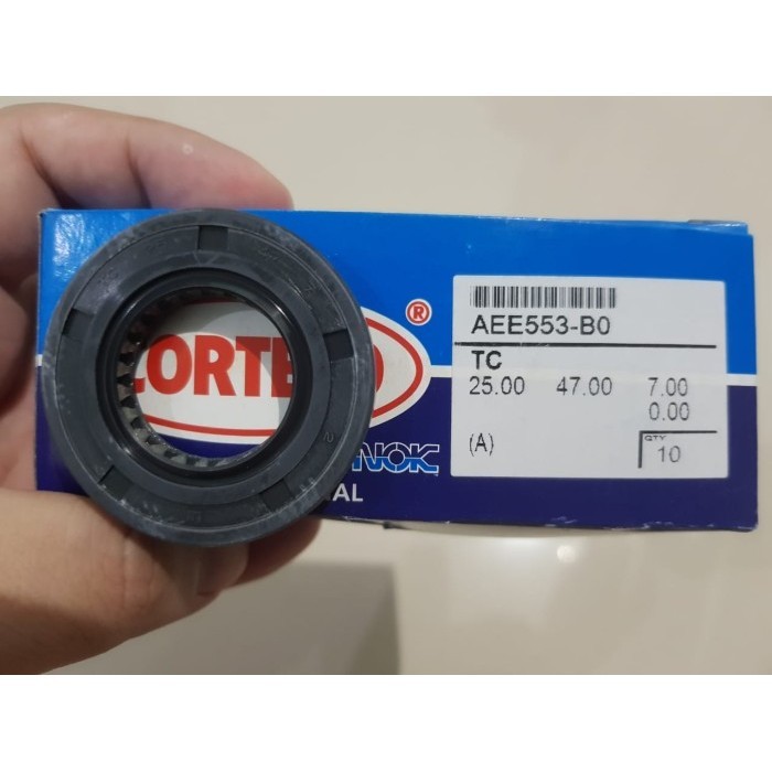 Oil Seal TC 25 47 7 . TC 25 X 47 X 7 JEPANG NBR