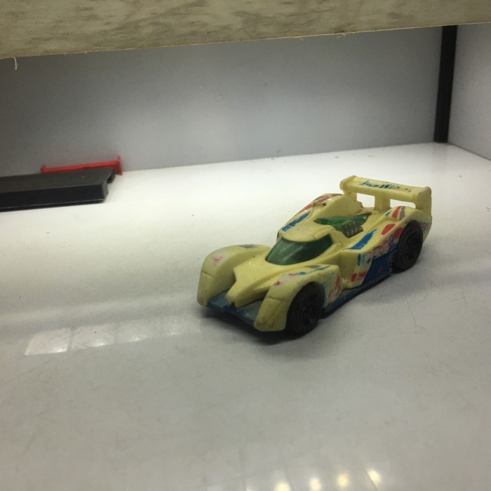 hotwheels 24 ours loose junk -OS25