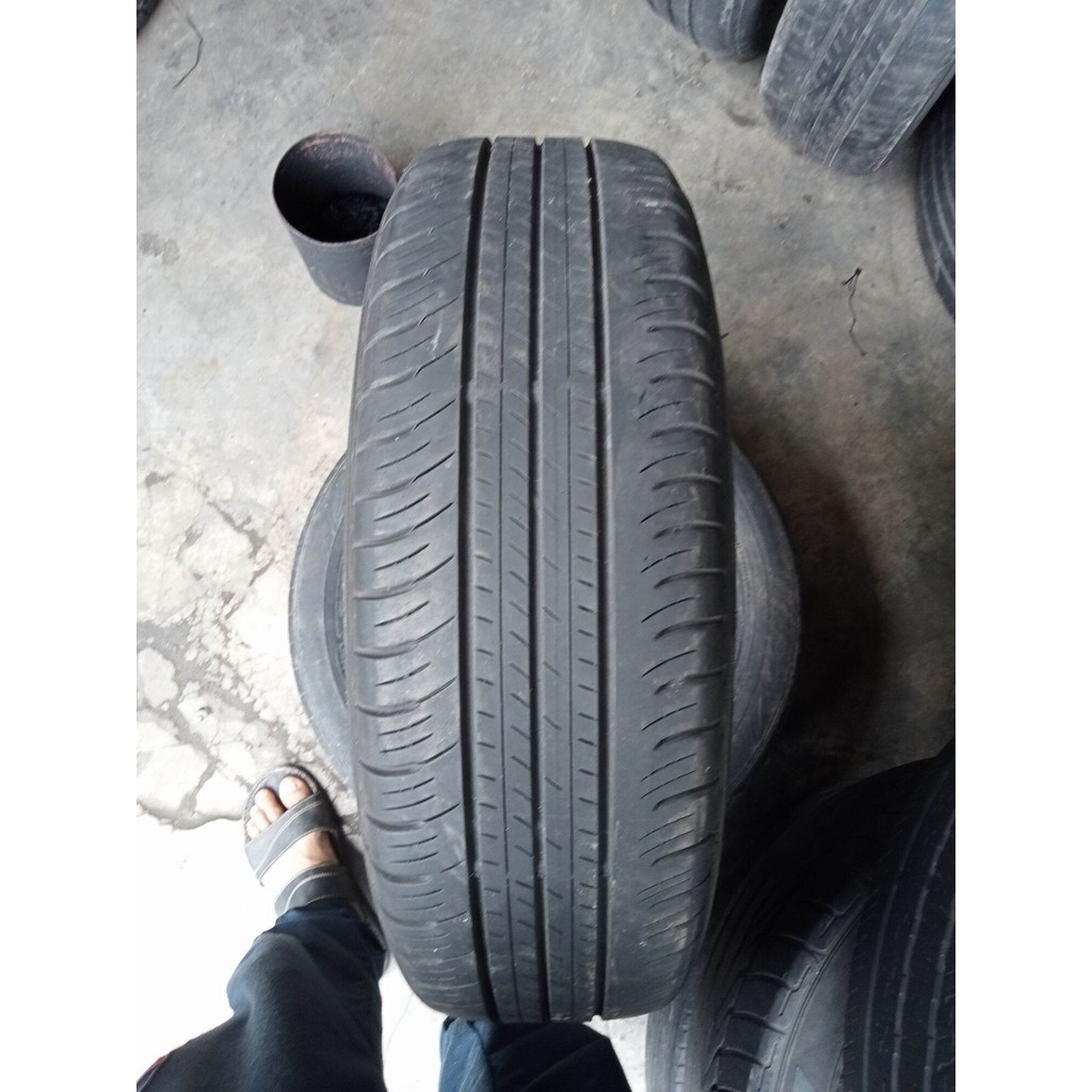 Ban mobil DUNLOP SP10 185/70/R14 untuk Avanza &amp; Xenia